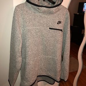 Black/White/Grey NIKE Sweatshirt
